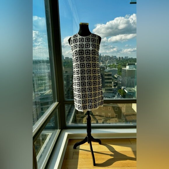 🆕 FARM Rio 🧿 NWOT Patch Crochet Black & White Monochrome Mini Dress - Size M - Picture 8 of 16